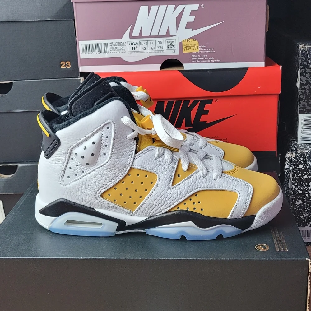 Nike Air Jordan 6 Retro (GS) Kids' Yellow and White Sneakers Size 4y